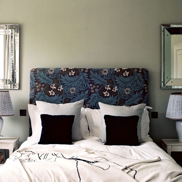 Goodnestone-House_Mint-Room_Sheepskin-Cushions_Woman-Throw-One-Nine-Eight-Five_300dpi-website