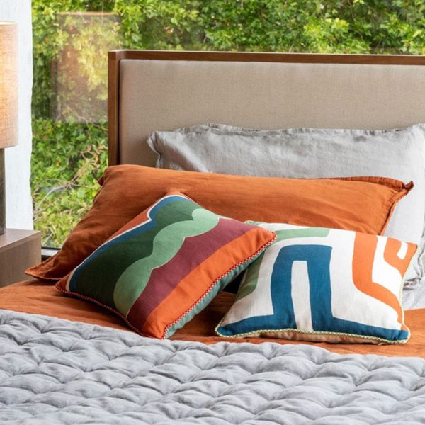 Heals-AW22-Grover-and-Cora-Cushion-Bed-One-Nine-Eight-Five-Website